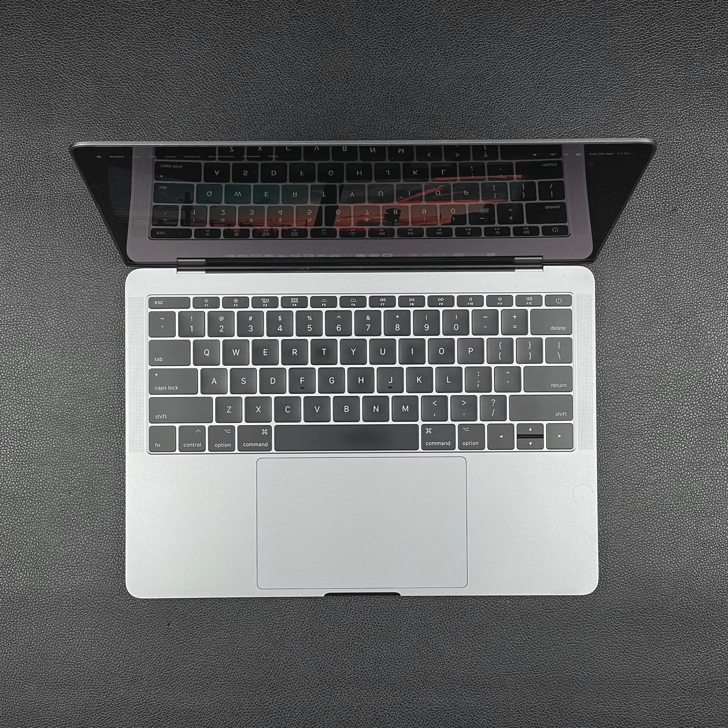 Apple MacBook Pro (2017, 13")
