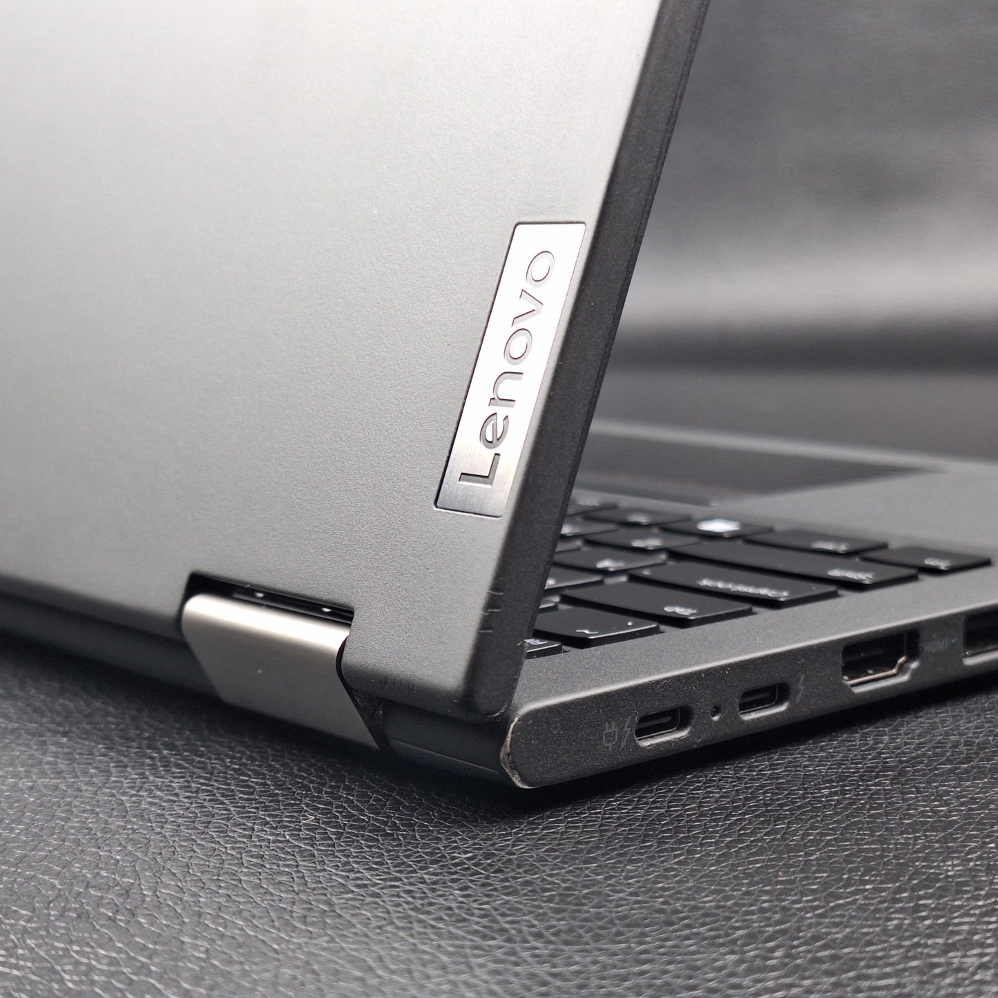 Lenovo ThinkPad X13 Yoga