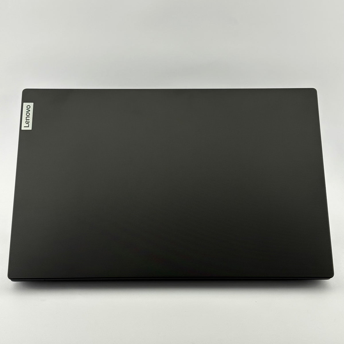 Open Box Lenovo V15 G4 AMN 15,6" FHD Ryzen 5 7520U 8GB RAM 512GB SSD Win 11 Home
