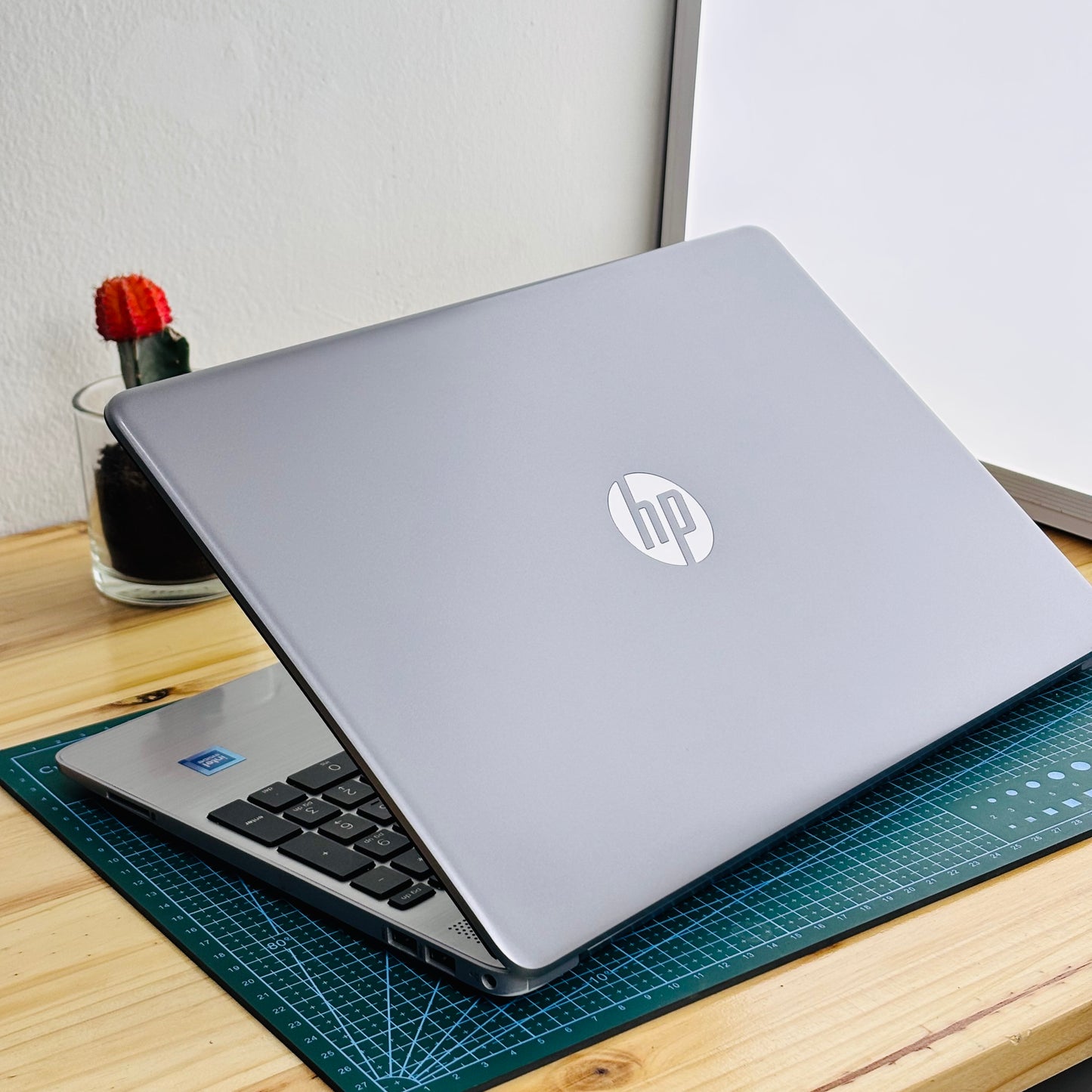 HP 250 G9