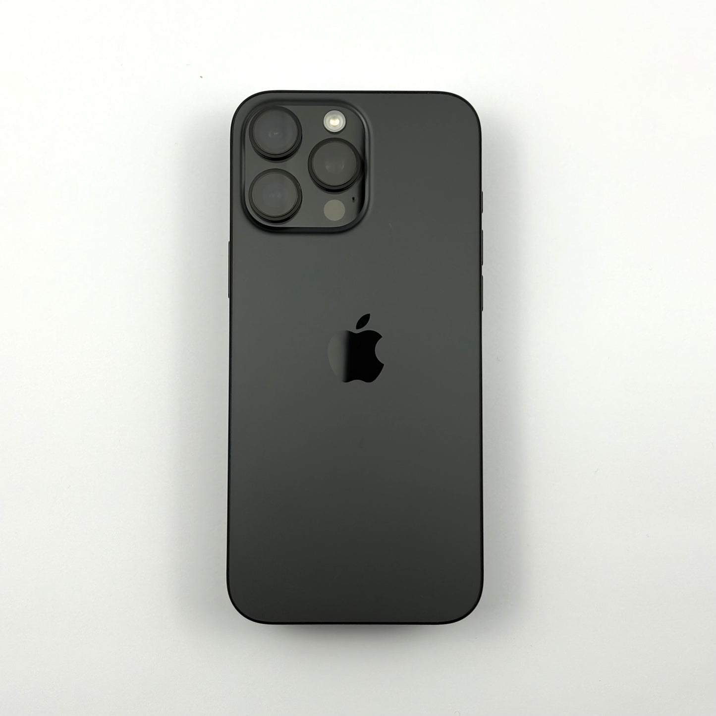 Pre-Owned Apple iPhone 16 Pro Max 512GB - Black Titanium